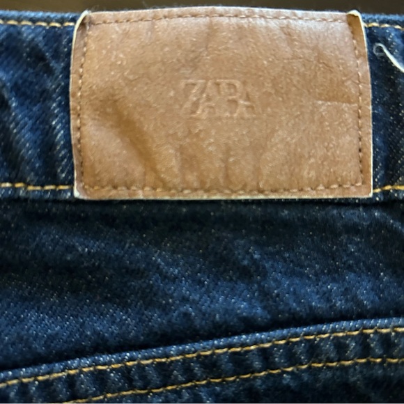Zara Dark Wash Wide-Leg Cropped Jeans Size 4 US (EUR 36) High Rise - Picture 3 of 4